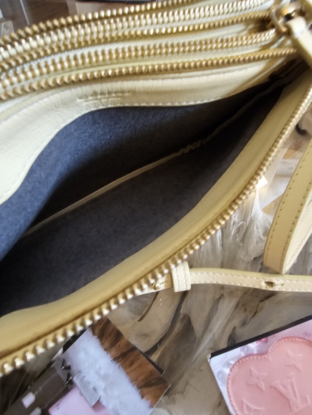 Celine Beige Leather Crossbody Bag - Picture 15 of 16